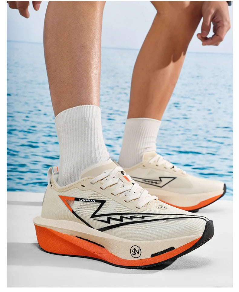 Tênis de corrida CHUNTA com placa de carbono e malha respirável para homens e mulheres, tênis esportivos para maratona com amortecimento e antiderrapantes.