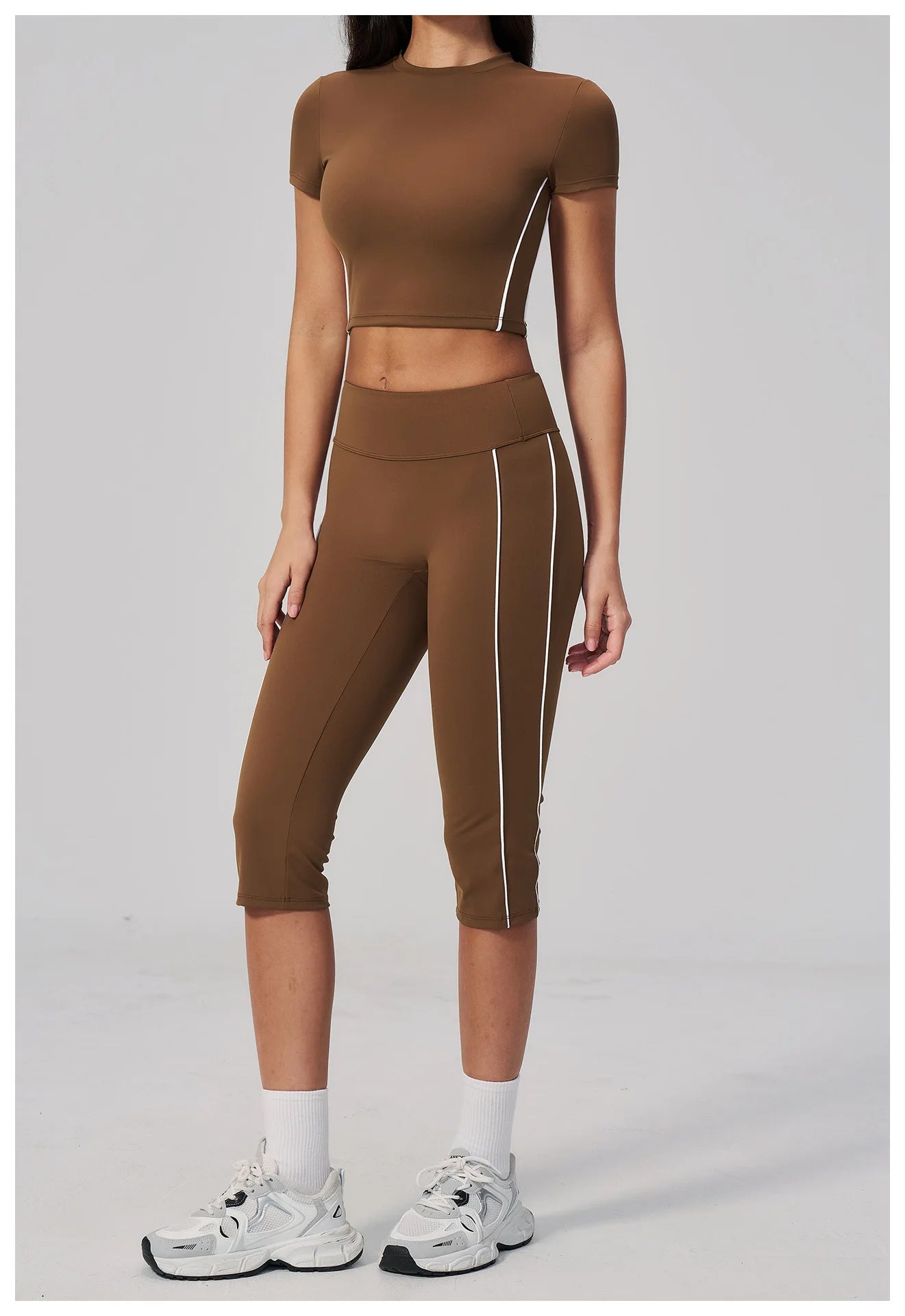 Conjunto de Roupas de Yoga Feminino 2 Peças, Roupa Esportiva para Corrida e Treino, Conjunto de Ginástica com Camiseta de Mangas Curtas, Vestuário Esportivo para Yoga