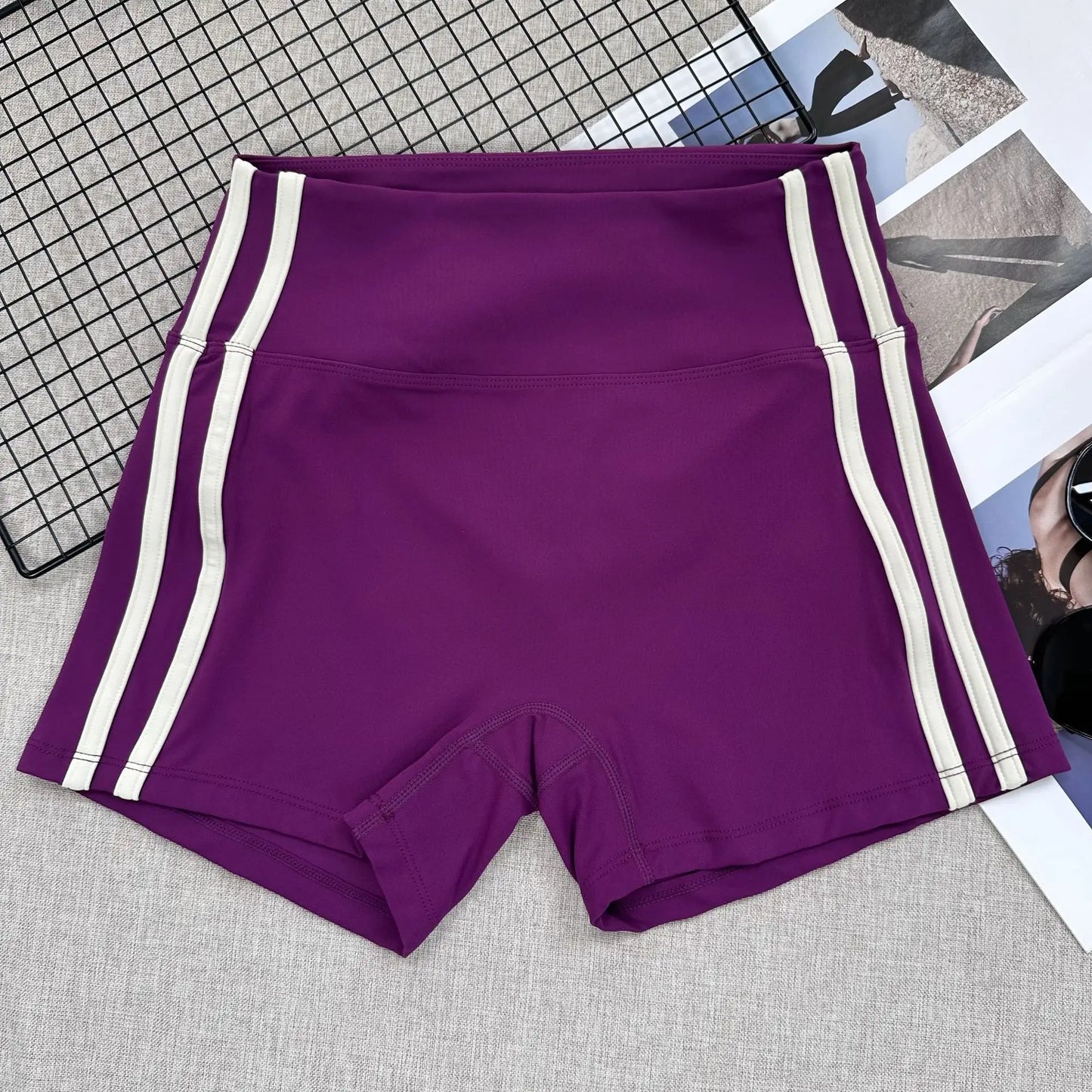 Shorts femininos de ioga slim fit de cintura alta – bloco de cores, levantamento de bumbum, respiráveis e de secagem rápida para corrida, treinamento e fitness