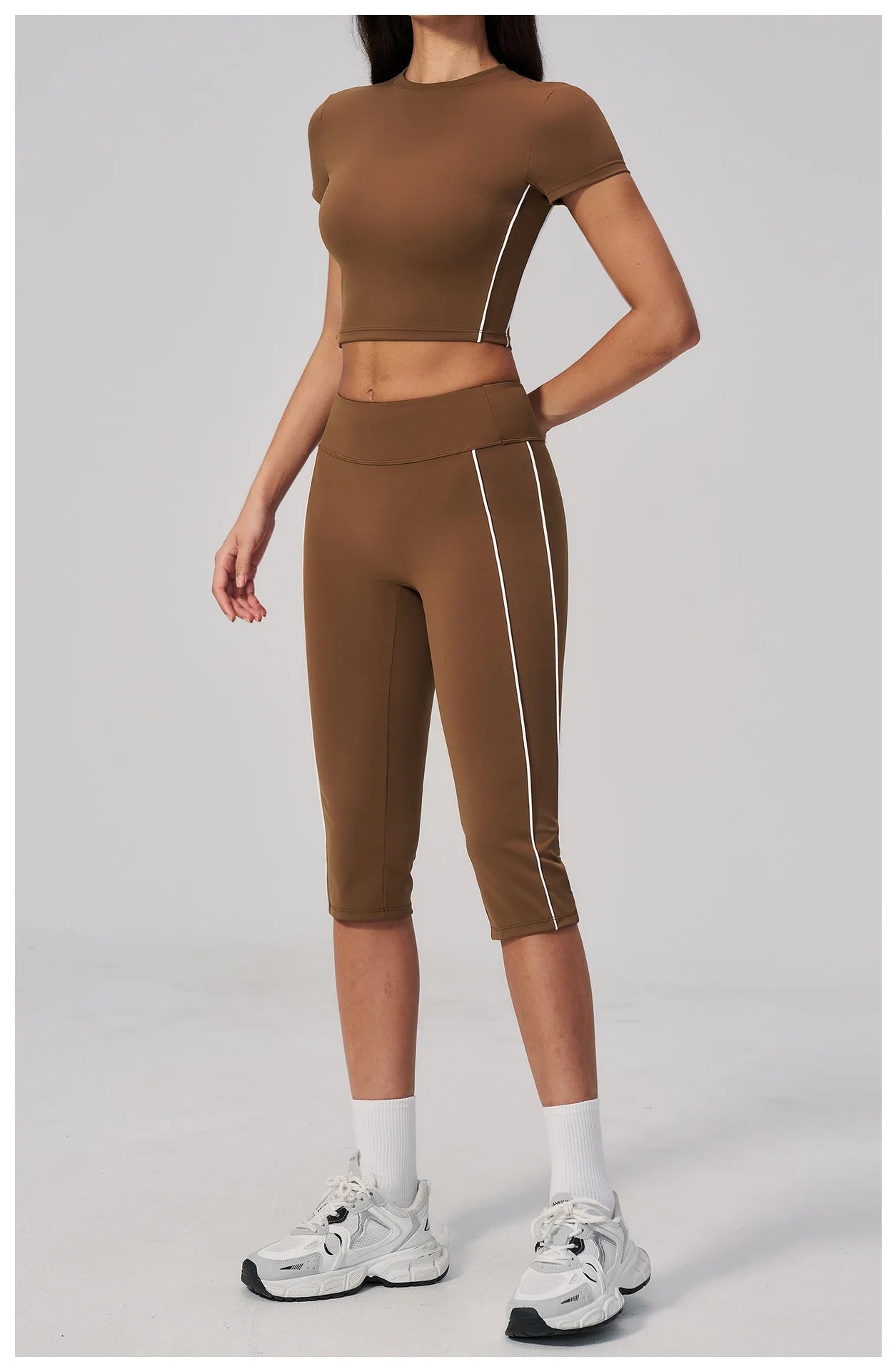 Conjunto de Roupas de Yoga Feminino 2 Peças, Roupa Esportiva para Corrida e Treino, Conjunto de Ginástica com Camiseta de Mangas Curtas, Vestuário Esportivo para Yoga